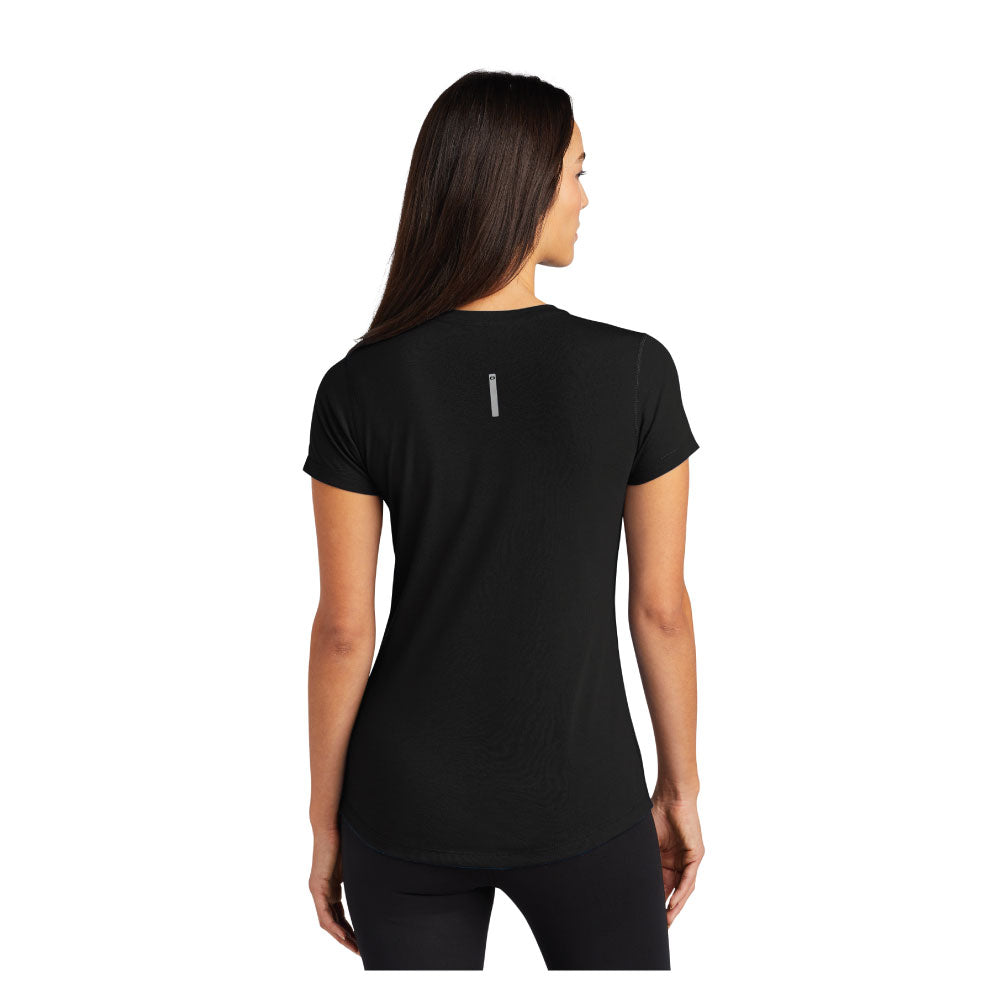 OGIO ENDURANCE Ladies Peak V-Neck Tee.